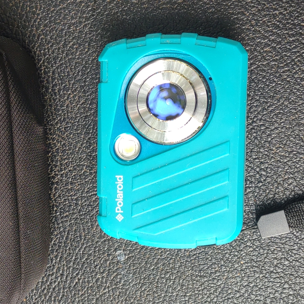 Digital camera - Picture 2 of 3